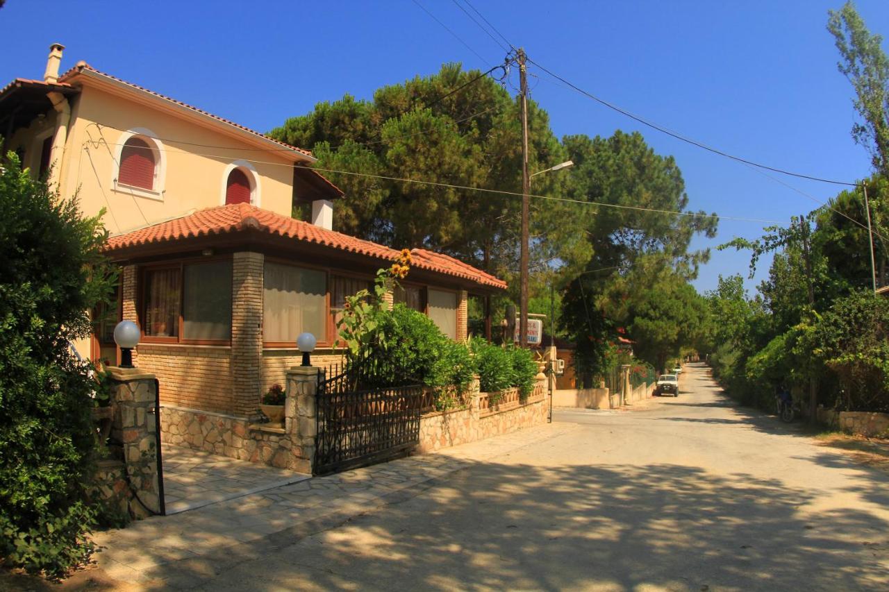 Pyrgaraki Studios And Apartments Vasilikí Esterno foto