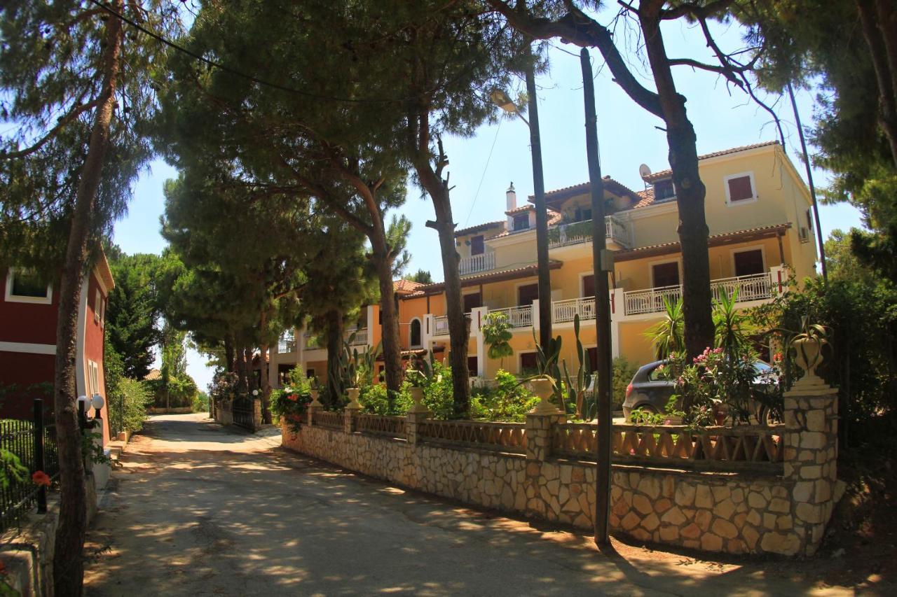 Pyrgaraki Studios And Apartments Vasilikí Esterno foto