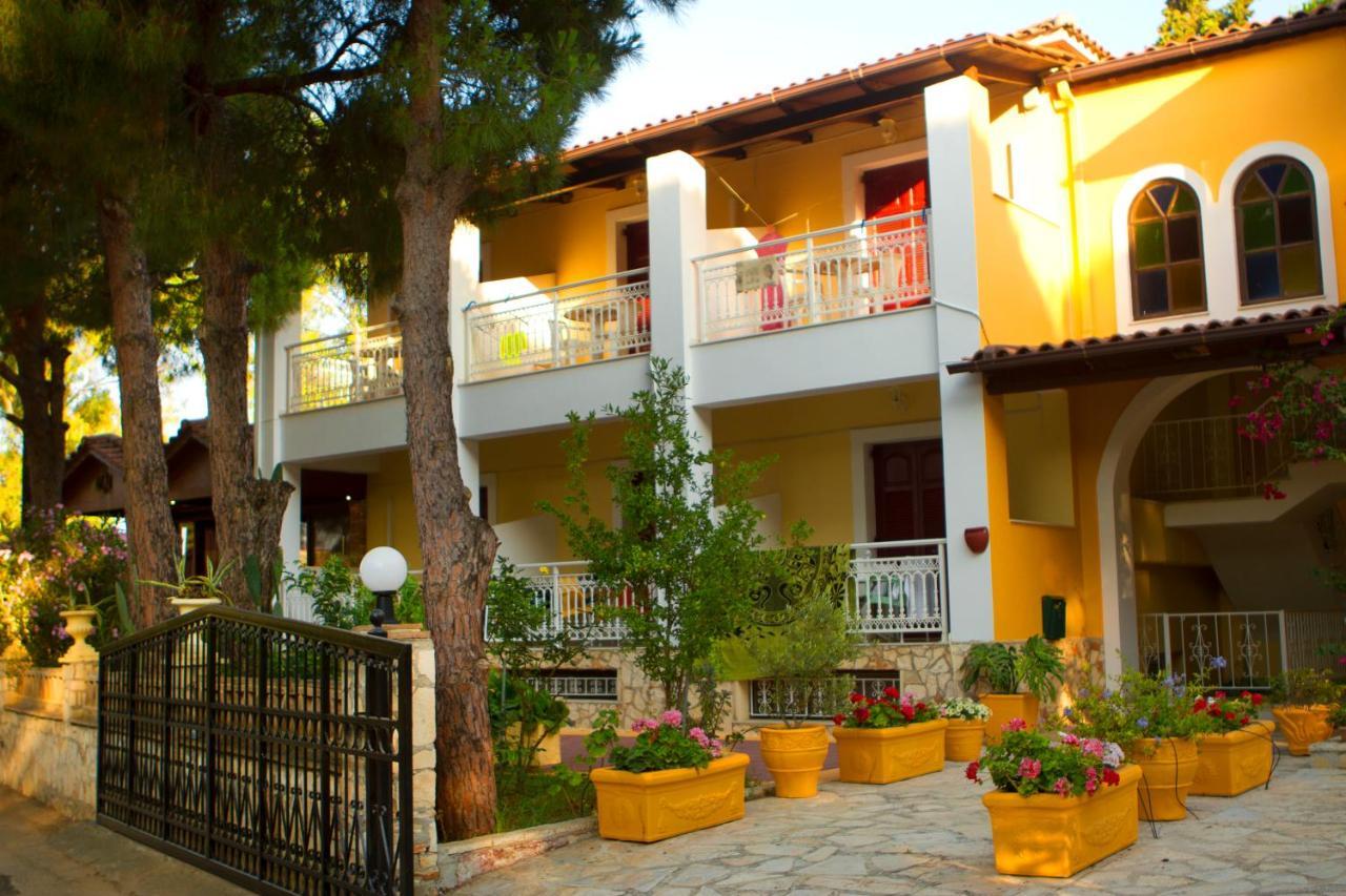 Pyrgaraki Studios And Apartments Vasilikí Esterno foto
