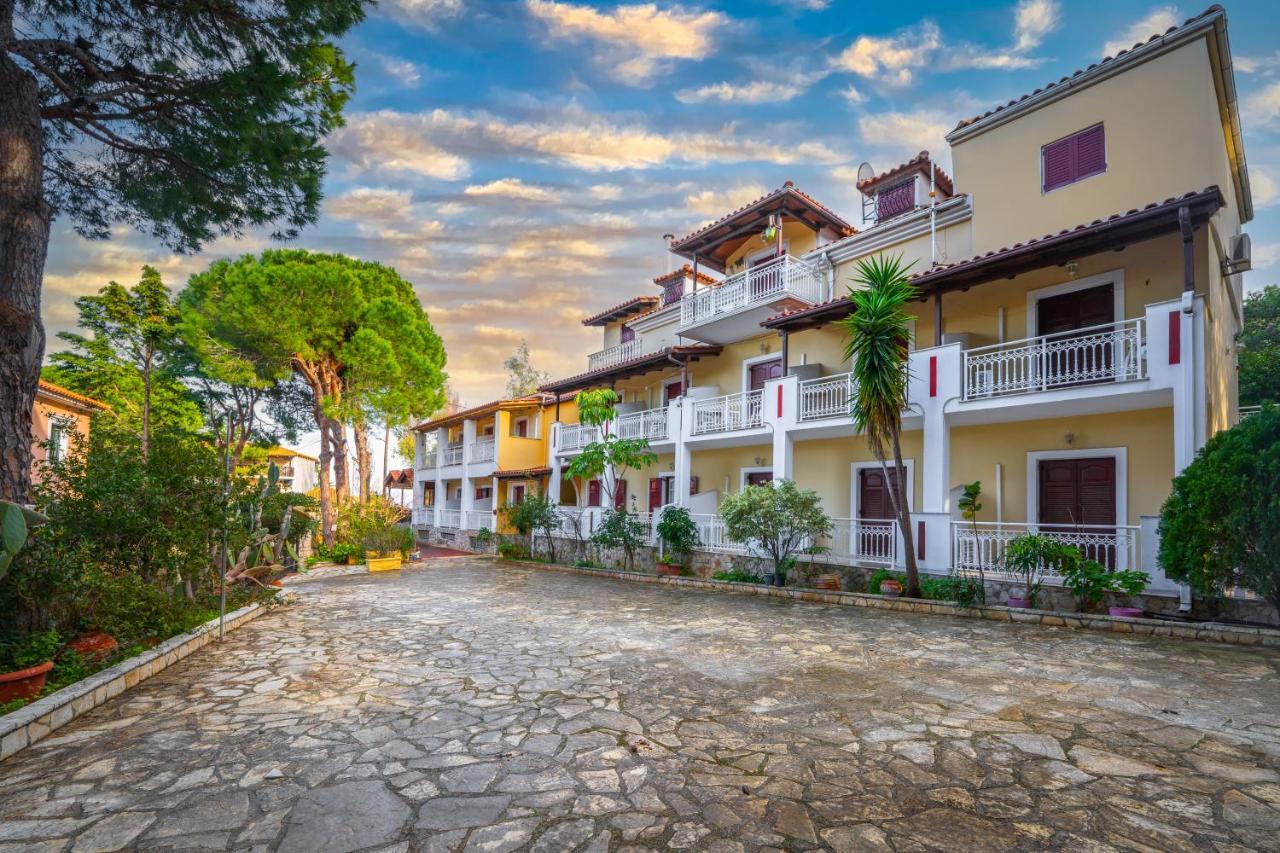 Pyrgaraki Studios And Apartments Vasilikí Esterno foto